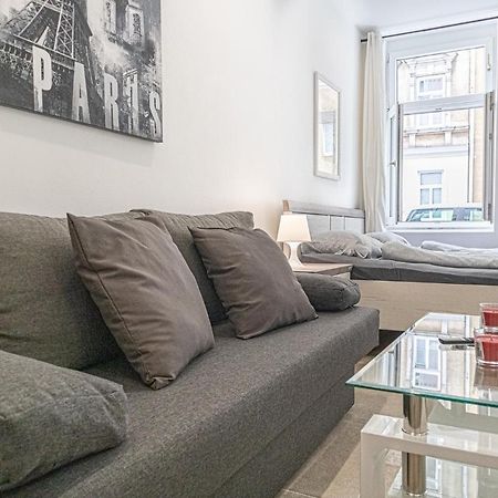 9 Min From City Center - Lovely Studio Near U1 Reumannplatz ウィーン エクステリア 写真