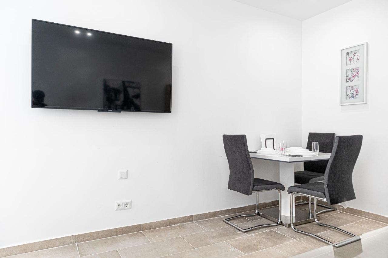 9 Min From City Center - Lovely Studio Near U1 Reumannplatz ウィーン エクステリア 写真